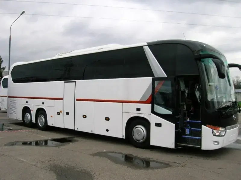 автобус Ютонг 45-47 мест от 1700 руб/час